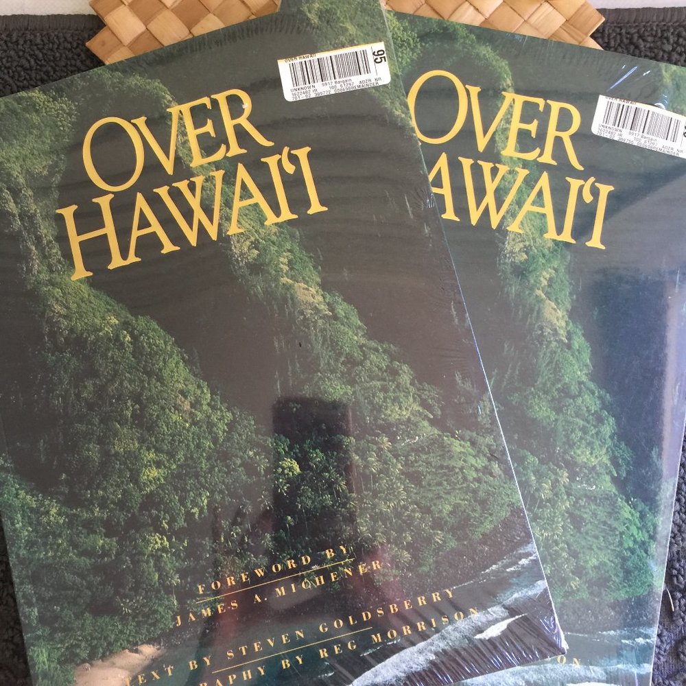 New "Over Hawaii" ~ a Table Top Picture Book Steven Goldsberry/Reg Morrison